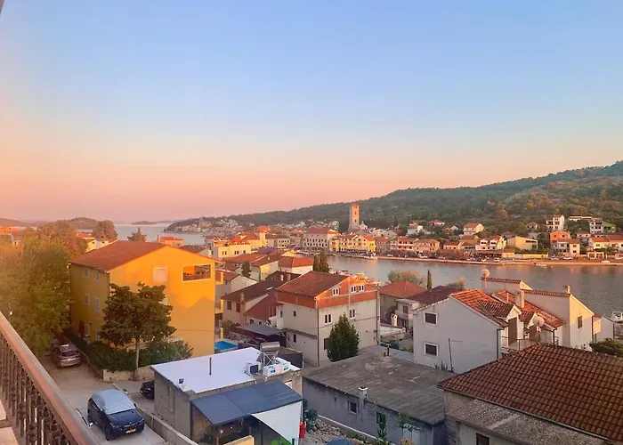 Panorama Vikendica Tisno